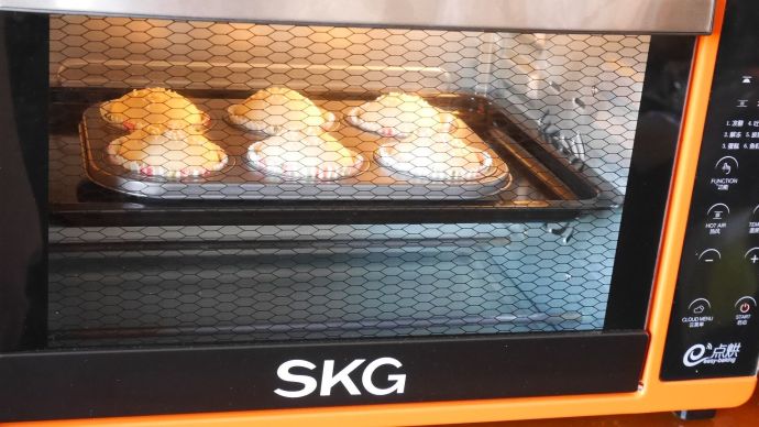 #SKG1733智能电烤箱食谱#筱面粟仁豆沙包